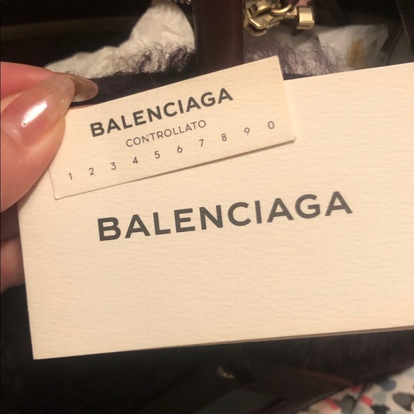 BALENCIAGA padlock shearling 2 way bag - Picture 10 of 10